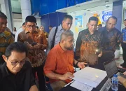 Kompak! Bupati-Wabup Halsel Terpilih Berbeda Warna Baju Saat Tes Kesehatan di Kemendagri