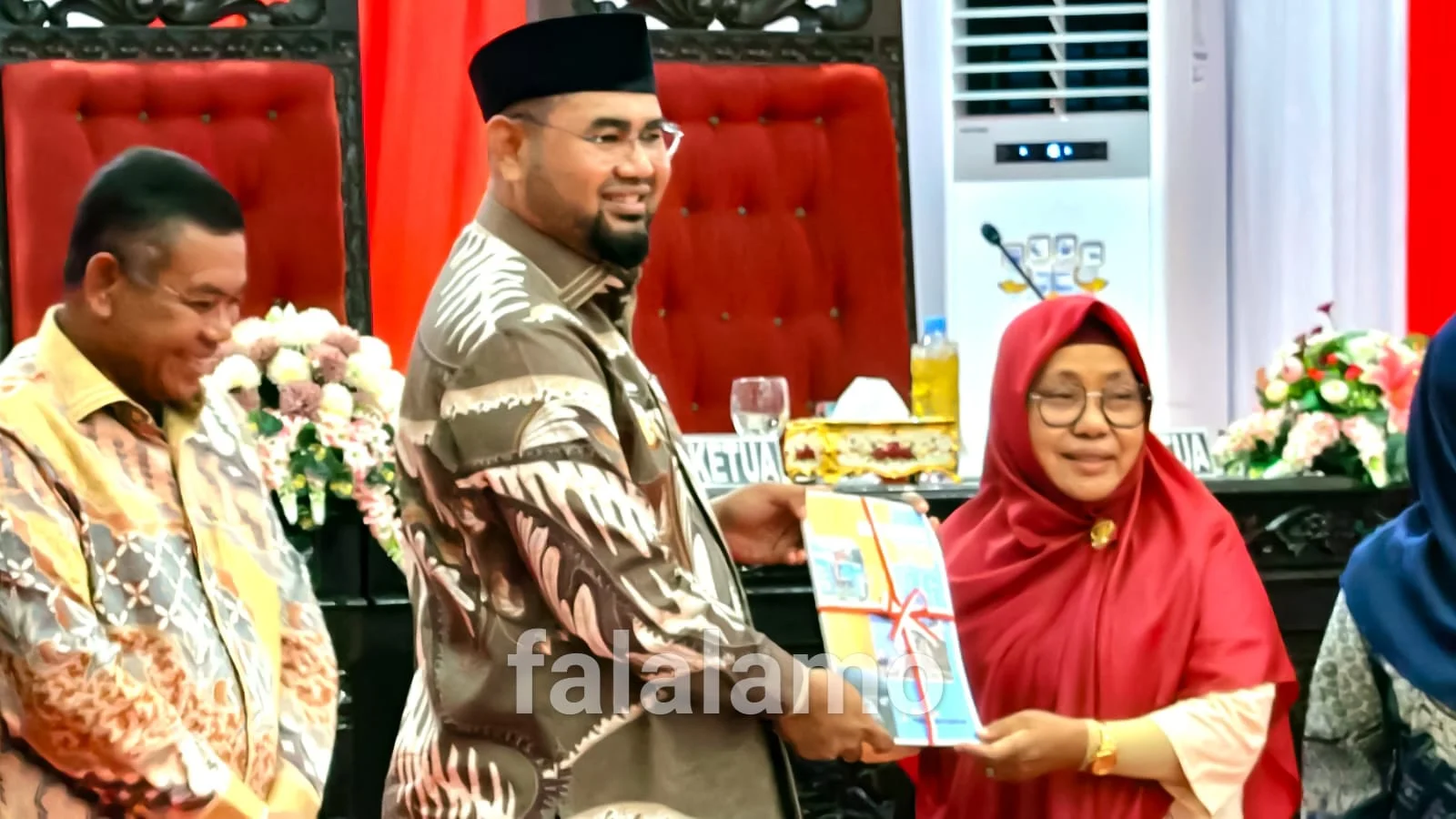 Paripurna KUA PPAS APBD Halsel