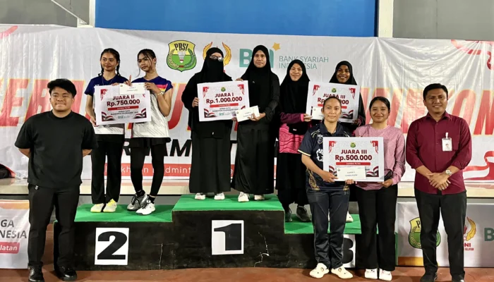RSUD dan Dinkes Sabet Juara Merah Putih Badminton Tournament 2026 di Labuha